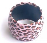 Bracelete Forrado Oncinha Rosa